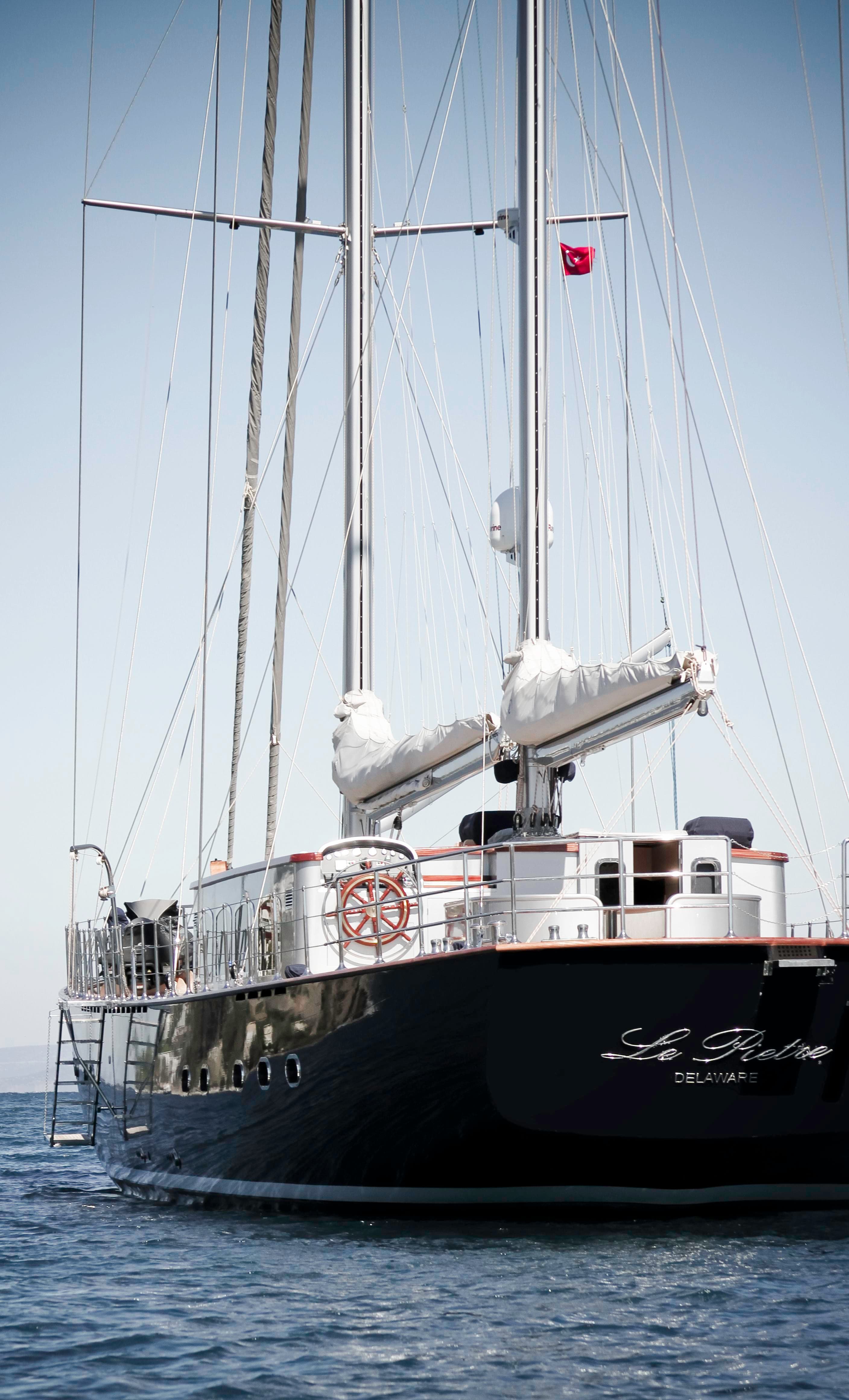 LE PIETRE 2